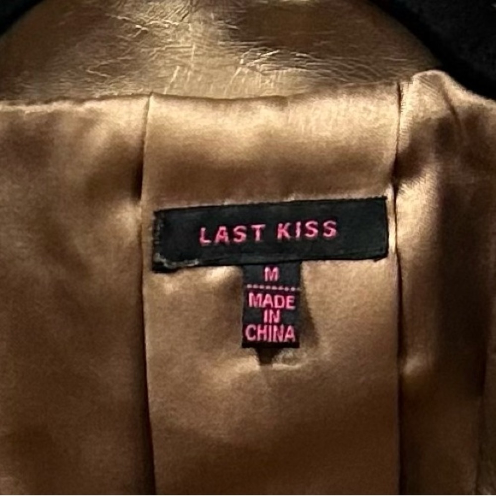 Last Kiss Women's Metallic Gold Blazer - Picture 2 of 2
